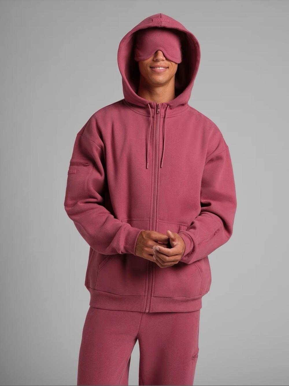 Comfrt Airplane Mode Travel Hoodie and Sweatpants Set Unisex in Berry Sz Medium